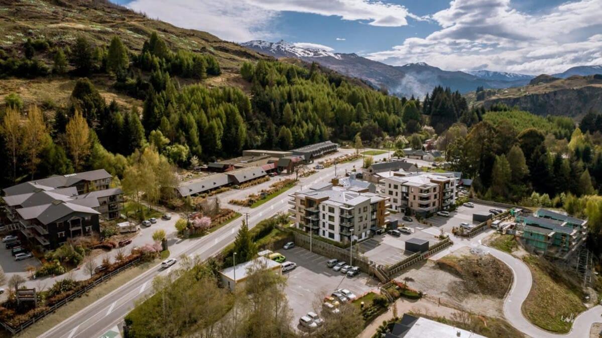 Cozy Coronet Peak Apartment At La Residence Du Parc كوينستاون المظهر الخارجي الصورة